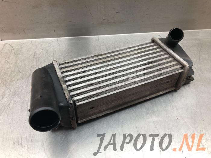 Usados Intercooler Toyota Auris (E18) 1.4 D-4D-F 16V Precio € 78,70 Norma de margen ofrecido por Japoto Parts B.V.