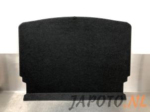 Used Boot mat Toyota Auris (E18) 1.4 D-4D-F 16V Price € 40,00 Margin scheme offered by Japoto Parts B.V.