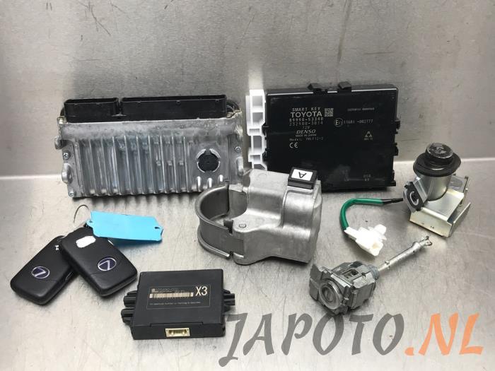 Used Ignition lock + computer Lexus IS (E3) Price € 419,99 Margin scheme offered by Japoto Parts B.V.