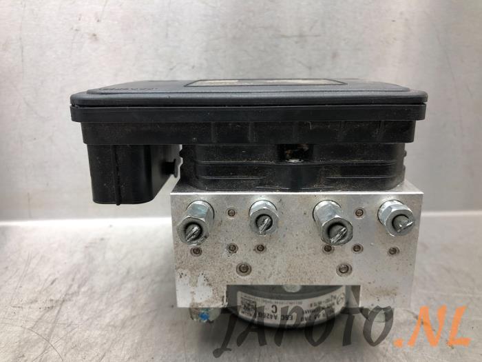 Begagnade ABS-pump Mazda 2 (DJ/DL) 1.5 SkyActiv-G 90 Pris € 131,25 Marginaltabell erbjuds av Japoto Parts B.V.