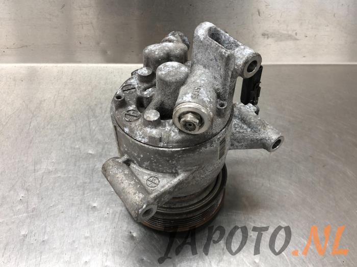 Usagé Pompe clim Toyota Aygo (B40) 1.0 12V VVT-i Prix € 52,45 Règlement à la marge proposé par Japoto Parts B.V.
