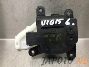 Usados Motor de válvula de calefactor Kia Stonic (YB) 1.0i T-GDi 12V Eco-Dynamics+ Precio € 24,95 Norma de margen ofrecido por Japoto Parts B.V.