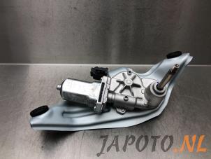 Used Rear wiper motor Kia Stonic (YB) 1.0i T-GDi 12V Eco-Dynamics+ Price € 34,95 Margin scheme offered by Japoto Parts B.V.