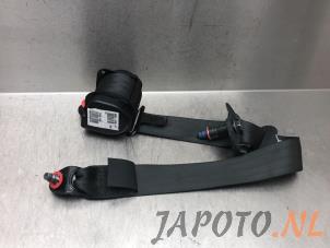 Gebrauchte Sicherheitsgurt rechts hinten Kia Venga 1.6 CRDi VGT 16V Preis € 34,99 Margenregelung angeboten von Japoto Parts B.V.