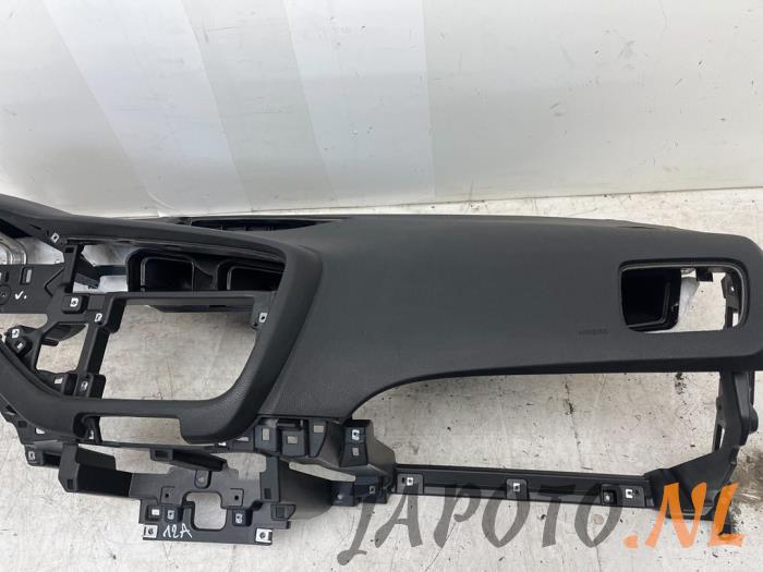 Airbag droite (tableau de bord) d'un Kia Cee'd (JDB5) 1.0i T-GDi 12V 120 2015