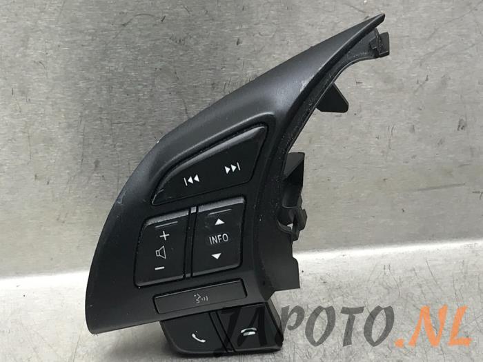 Steering wheel switch from a Mazda CX-5 (KE,GH) 2.0 SkyActiv-G 160 16V 4WD 2013