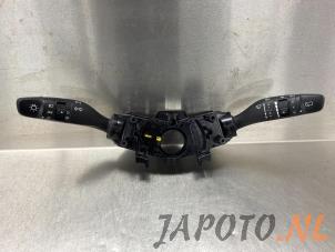 Used Steering column stalk Hyundai i20 (GBB) 1.2i 16V Price € 74,95 Margin scheme offered by Japoto Parts B.V.