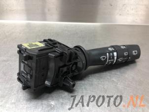 Usados Interruptor de limpiaparabrisas Kia Rio III (UB) 1.2 CVVT 16V Precio € 24,95 Norma de margen ofrecido por Japoto Parts B.V.