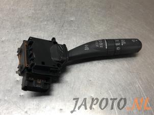 Używane Przelacznik wycieraczki Subaru Outback (BP) 2.5 16V Cena € 34,95 Procedura marży oferowane przez Japoto Parts B.V.
