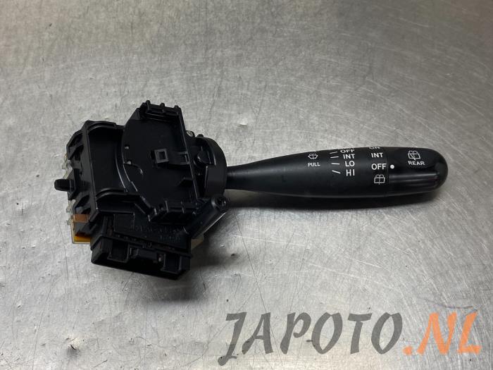 Interruptor de limpiaparabrisas de un Daihatsu Cuore (L251/271/276) 1.0 12V DVVT 2009