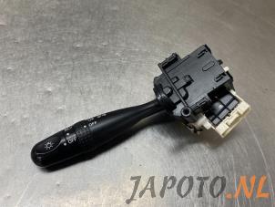 Usados Interruptor de luz Daihatsu Cuore (L251/271/276) 1.0 12V DVVT Precio € 24,99 Norma de margen ofrecido por Japoto Parts B.V.