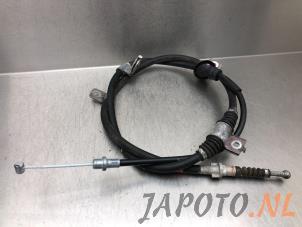 Usados Cable de freno de mano Mitsubishi Eclipse Cross (GK/GL) Precio € 39,99 Norma de margen ofrecido por Japoto Parts B.V.