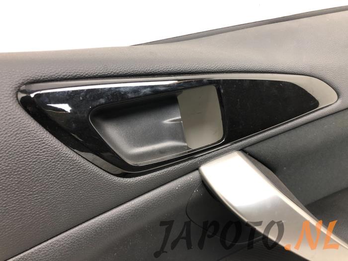 Tapizado de puerta de 4 puertas derecha delante de un Mitsubishi Eclipse Cross (GK/GL)  2020