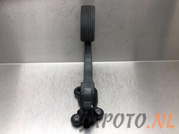 Używane Pedal gazu Mitsubishi Eclipse Cross (GK/GL) Cena € 52,45 Procedura marży oferowane przez Japoto Parts B.V.