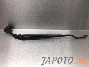 Gebrauchte Scheibenwischerarm vorne Mitsubishi Eclipse Cross (GK/GL) Preis € 24,95 Margenregelung angeboten von Japoto Parts B.V.