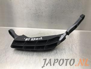 Used Rear bumper bracket, left Toyota RAV4 (A5) 2.5 Hybrid 16V AWD Price € 14,99 Margin scheme offered by Japoto Parts B.V.