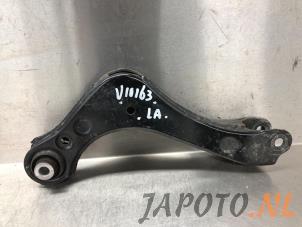Używane Wahacz zawieszenia górny lewy tyl Toyota RAV4 (A5) 2.5 Hybrid 16V AWD Cena € 74,99 Procedura marży oferowane przez Japoto Parts B.V.