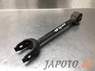 Usagé Bras de suspension haut arrière droit Toyota RAV4 (A5) 2.5 Hybrid 16V AWD Prix € 74,99 Règlement à la marge proposé par Japoto Parts B.V.