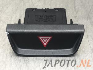 Used Panic lighting switch Kia Sportage (SL) 1.6 GDI 16V 4x2 Price € 9,99 Margin scheme offered by Japoto Parts B.V.