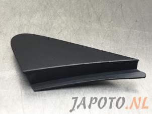 Usados Tapa de retrovisor izquierda Daihatsu Sirion 2 (M3) 1.3 16V DVVT Precio € 9,99 Norma de margen ofrecido por Japoto Parts B.V.