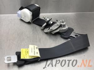Usagé Ceinture de sécurité arrière centre Daihatsu Sirion 2 (M3) 1.3 16V DVVT Prix € 29,99 Règlement à la marge proposé par Japoto Parts B.V.