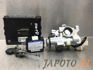 Usados Cerradura de contacto y ordenador Daihatsu Sirion 2 (M3) 1.3 16V DVVT Precio € 124,95 Norma de margen ofrecido por Japoto Parts B.V.