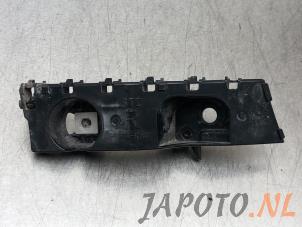 Used Front bumper bracket, right Daihatsu Cuore (L251/271/276) 1.0 12V DVVT Price € 9,95 Margin scheme offered by Japoto Parts B.V.