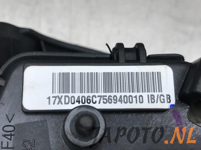Left airbag (steering wheel) from a Hyundai i20 (GBB) 1.0 T-GDI 100 12V 2018