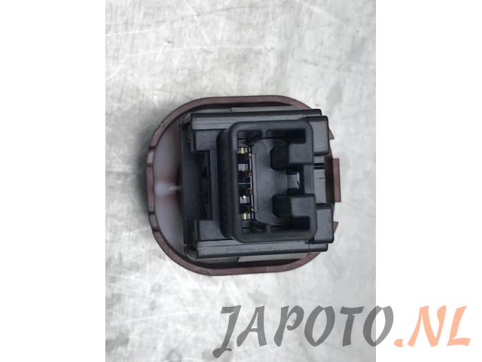 Panic lighting switch from a Nissan Murano (Z51) 3.5 V6 24V 4x4 2009