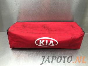 Used First aid kit Kia Rio III (UB) 1.2 CVVT 16V Price € 19,95 Margin scheme offered by Japoto Parts B.V.