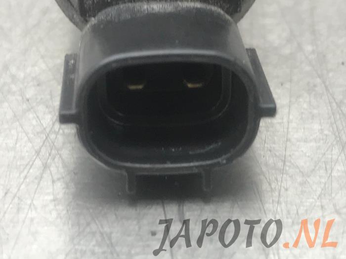 Camshaft sensor from a Mitsubishi Outlander (GF/GG) 2.4 16V PHEV 4x4 2020