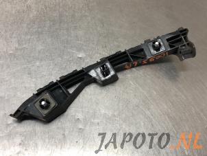 Używane Wspornik zderzaka lewy tyl Suzuki Swift (ZC/ZD) 1.2 Dual Jet 16V Cena € 24,95 Procedura marży oferowane przez Japoto Parts B.V.