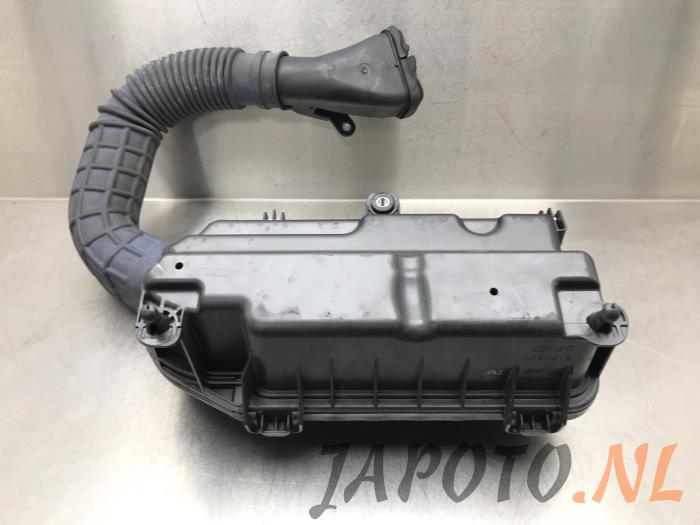 Begagnade Luftfilterhus Suzuki Swift (ZC/ZD) 1.2 Dual Jet 16V Pris € 78,70 Marginaltabell erbjuds av Japoto Parts B.V.