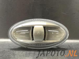 Used Indicator lens, front left Toyota Aygo (B10) 1.0 12V VVT-i Price € 6,95 Margin scheme offered by Japoto Parts B.V.
