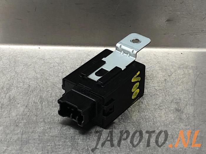 Suzuki Jimny Central door locking modules stock