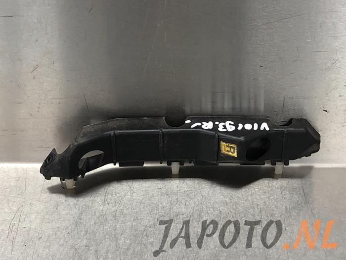 Rear bumper bracket, right from a Kia Picanto (TA) 1.0 12V 2015