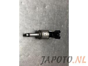Usagé Injecteur (injection essence) Toyota RAV4 (A5) 2.5 Hybrid 16V Prix € 99,95 Règlement à la marge proposé par Japoto Parts B.V.