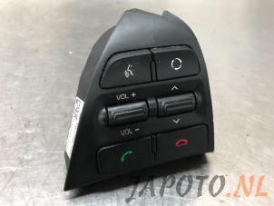 Usados Interruptor de mando de volante Kia Picanto (TA) 1.0 12V Precio € 34,95 Norma de margen ofrecido por Japoto Parts B.V.