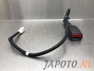 Usagé Insertion ceinture de sécurité avant droite Kia Picanto (TA) 1.0 12V Prix € 19,99 Règlement à la marge proposé par Japoto Parts B.V.