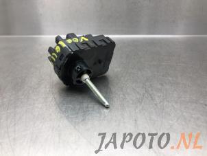 Used Headlight motor Mitsubishi Space Star (A0) 1.0 12V Price € 24,99 Margin scheme offered by Japoto Parts B.V.