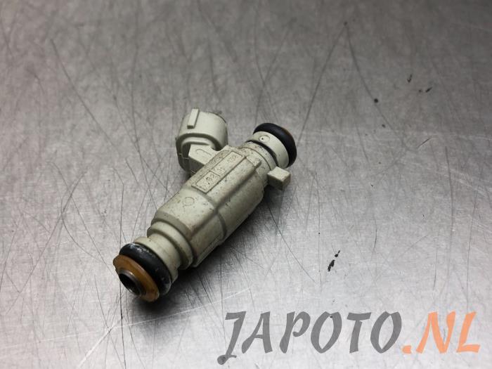 Injektor (Benzineinspritzung) van een Hyundai i10 (B5) 1.2 16V 2016
