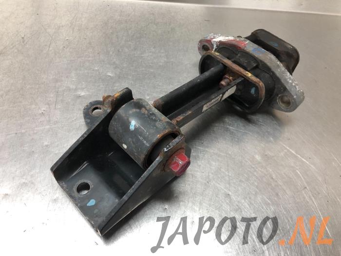 Gearbox mount from a Hyundai i10 (B5) 1.2 16V 2016