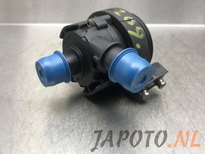 Usagé Pompe à eau Nissan Micra (K14) 1.0 IG-T 100 Prix € 78,70 Règlement à la marge proposé par Japoto Parts B.V.