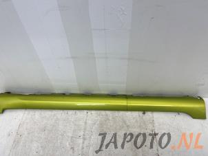 Used Side skirt, right Chevrolet Spark (M300) 1.2 16V Price on request offered by Japoto Parts B.V.
