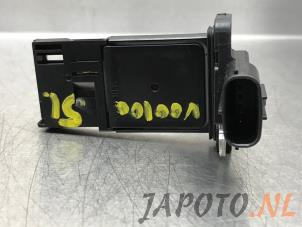 Used Airflow meter Toyota Auris Touring Sports (E18) 1.2 T 16V Price € 44,95 Margin scheme offered by Japoto Parts B.V.