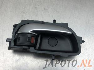 Used Front door handle 4-door, right Toyota Auris Touring Sports (E18) 1.2 T 16V Price € 14,99 Margin scheme offered by Japoto Parts B.V.