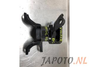 Used Engine mount Toyota Auris Touring Sports (E18) 1.2 T 16V Price € 29,99 Margin scheme offered by Japoto Parts B.V.