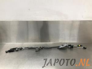Usagé Câble commutation boîte de vitesse Toyota Auris Touring Sports (E18) 1.2 T 16V Prix € 49,95 Règlement à la marge proposé par Japoto Parts B.V.