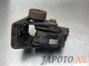 Usagé Support boîte de vitesse Toyota Avensis Wagon (T27) 1.8 16V VVT-i Prix € 19,99 Règlement à la marge proposé par Japoto Parts B.V.