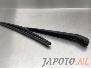 Used Rear wiper arm Mazda 6 SportBreak (GJ/GH/GL) 2.2 SkyActiv-D 150 16V Price € 24,99 Margin scheme offered by Japoto Parts B.V.